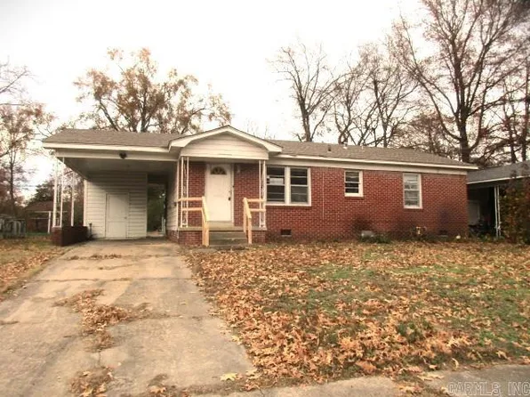 3301 Tulip St, Pine Bluff, AR 71603