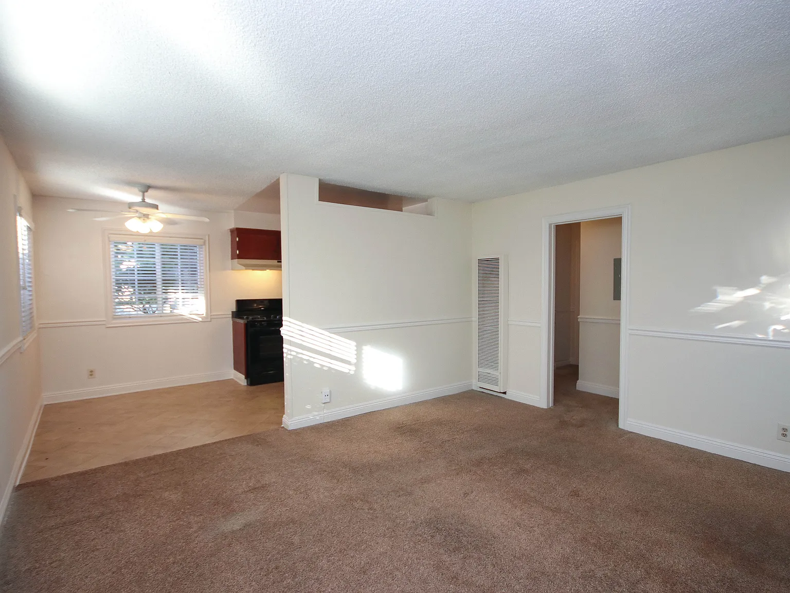 1 bed, 650 sqft, $1,995 — Photo 2