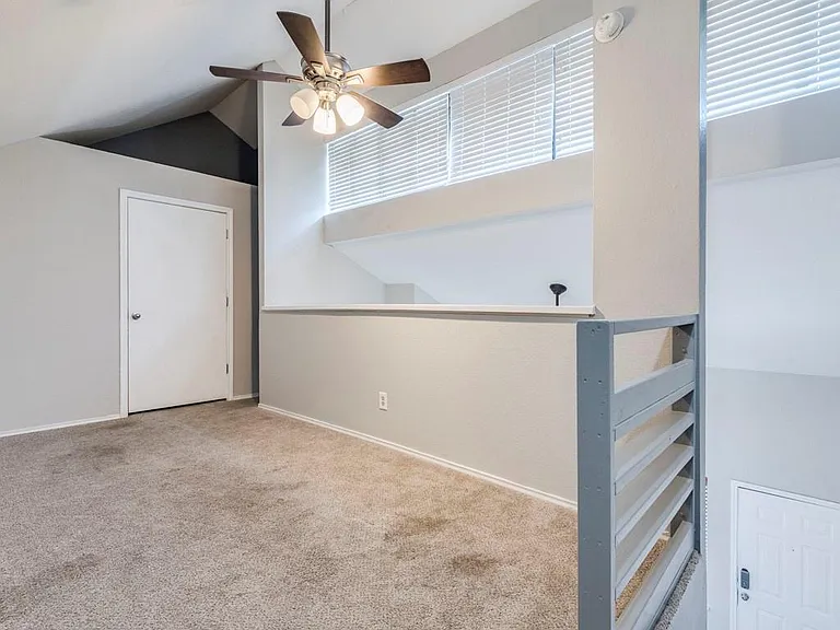 601 Nelray Blvd #13 — Photo 11