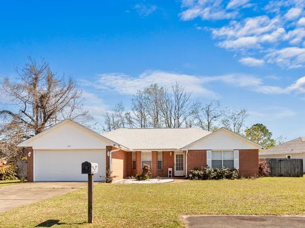 167 Carrier Dr, Pensacola, FL 32506