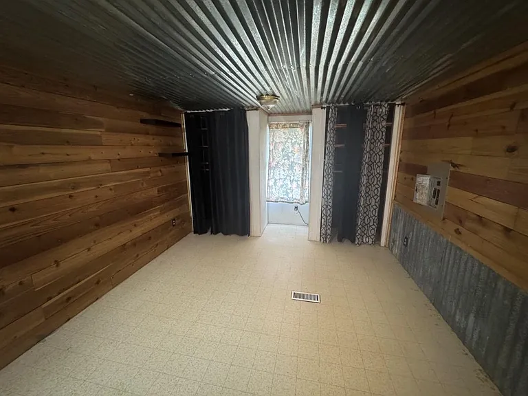 301 Whitetail Ln — Photo 18