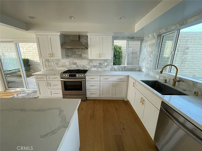 4510 Henley Ct — Photo 7