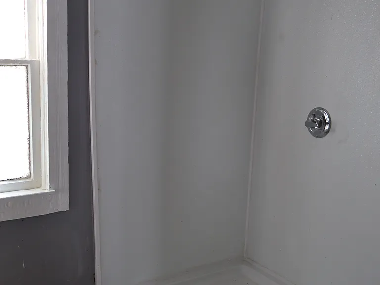 6812 Whitney Ave #1A — Photo 15