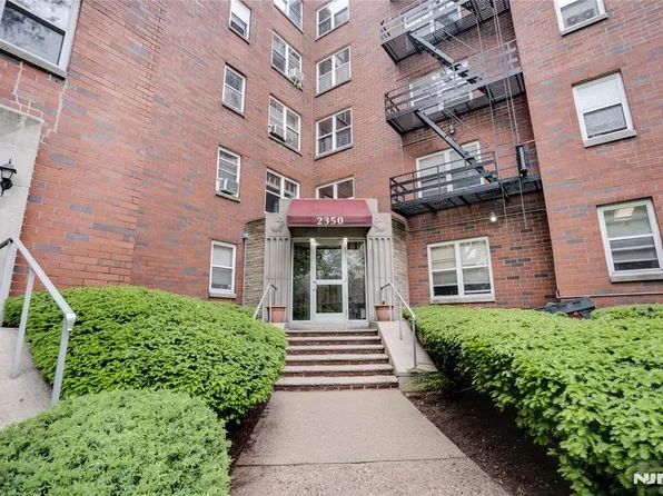 2350 Linwood Ave APT 4D, Fort Lee, NJ 07024