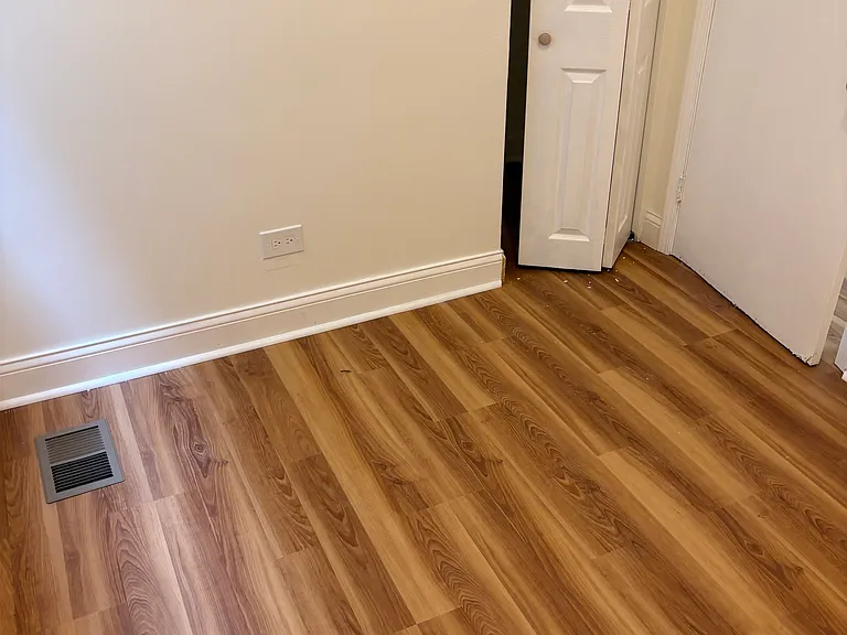1721 N Albany Ave #1 — Photo 5