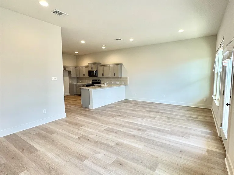 105 Zayd Ct #A — Photo 6