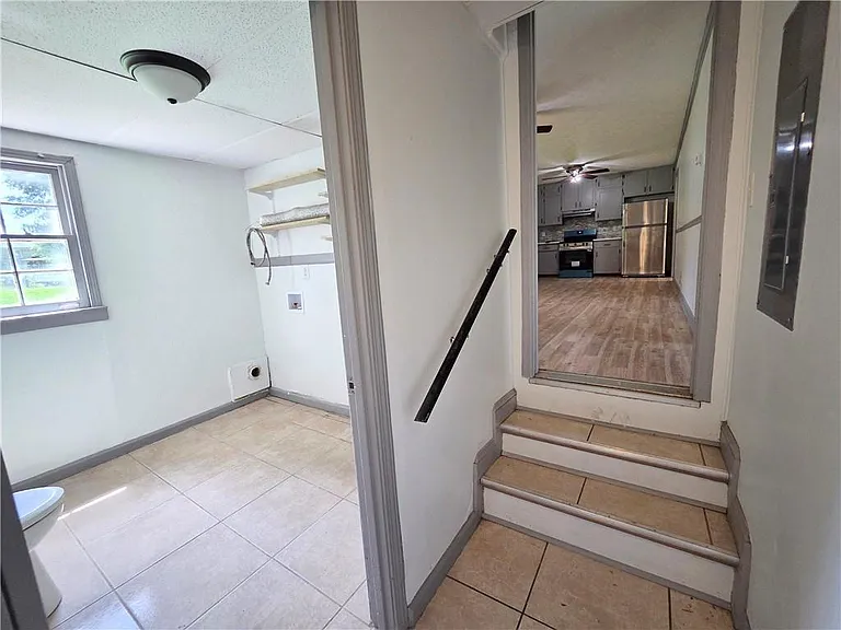 6684 Londonderry Dr — Photo 31