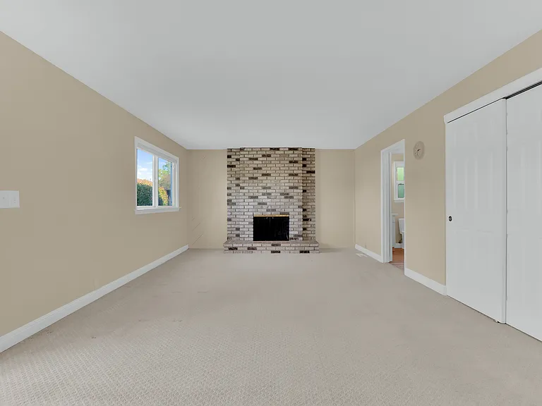 7013 Elmsdale Dr — Photo 12