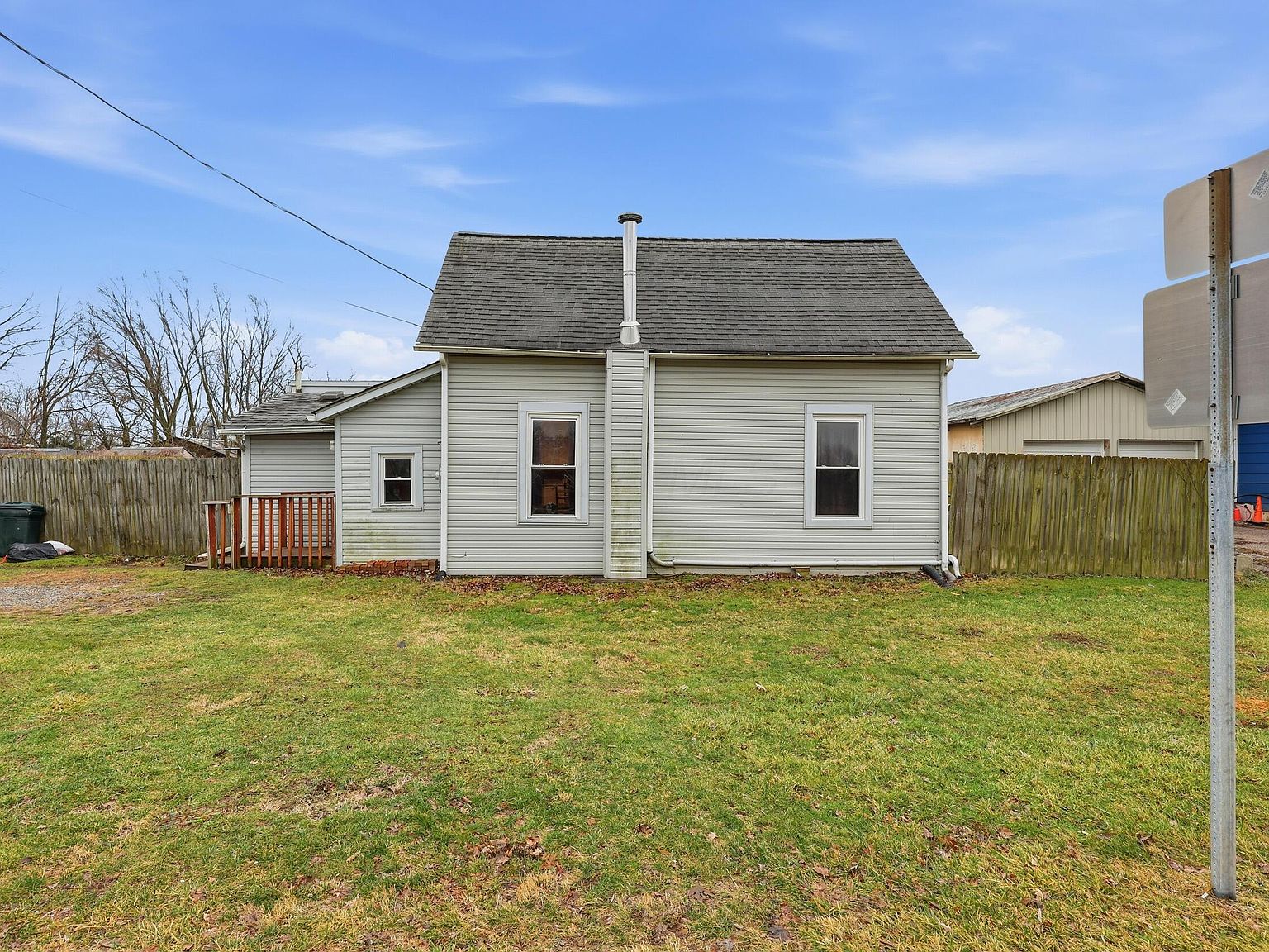 Apple - びあこ 20689 State Route 47, West Mansfield, OH 43358 | Zillow