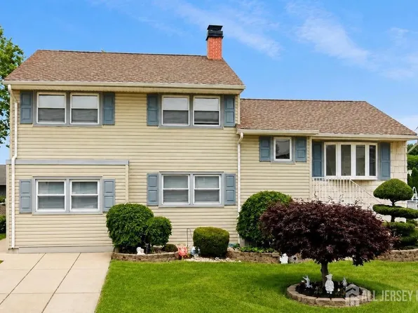 13 Ginda Ave, Carteret, NJ 07008