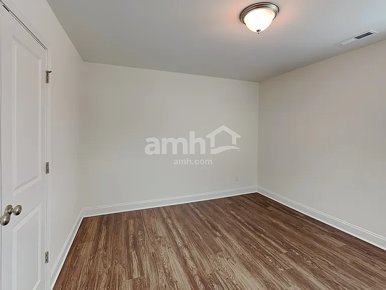 2147 Laurel Village Cir — Photo 21