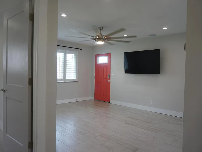 1 Seaside Dr — Photo 13