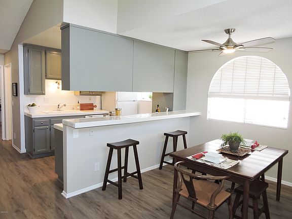 5th image of 2623 Antonio Dr Unit 312