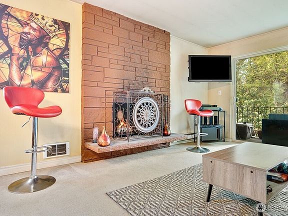 4th image of 4525 S Henderson Street #302
