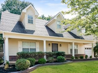 1400 Milestone Dr, Collierville, TN 38017