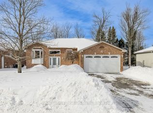 52 Royal Beech Dr, Wasaga Beach, ON L9Z 1H3