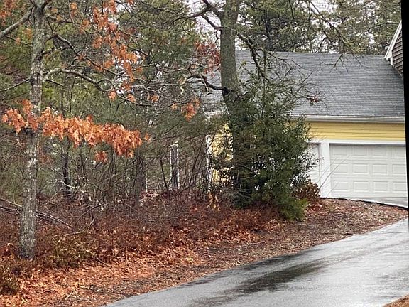 3rd image of 212 Bournehurst Dr