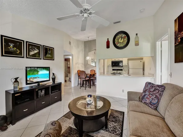 9480 Boca Cove Cir APT 416, Boca Raton, FL 33428