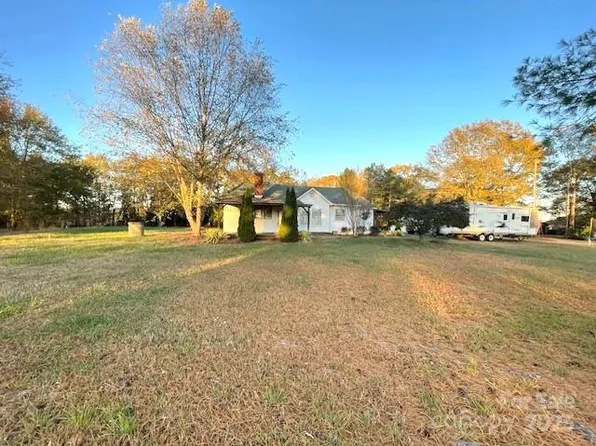 935 E Us Highway 74 Business Hwy, Ellenboro, NC 28040