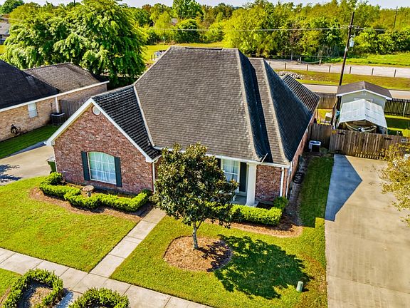 2nd image of 507 S Moss Dr