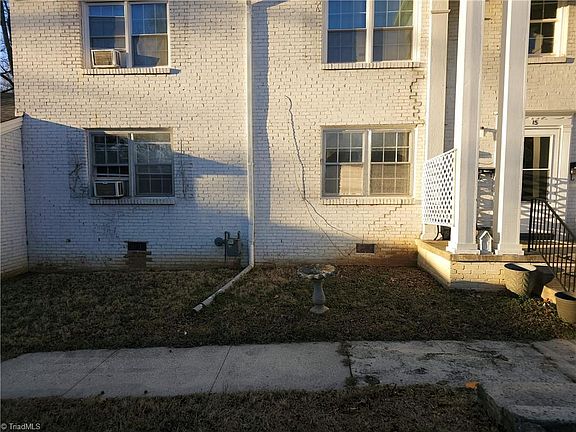2nd image of 1400 Roslyn Dr Unit 15B