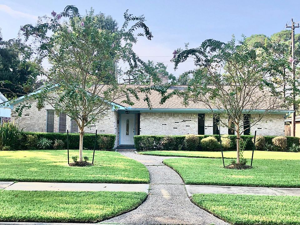 1st image of 518 Bayview Dr