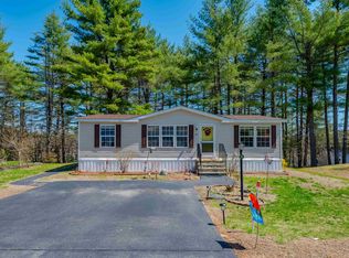 34 Murray Dr, Rochester, NH 03868