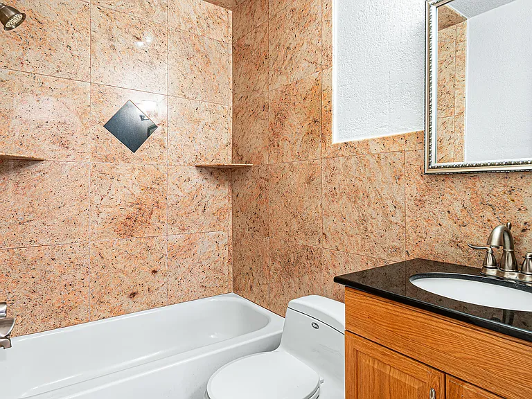 2722 Peer Ln #187 — Photo 11
