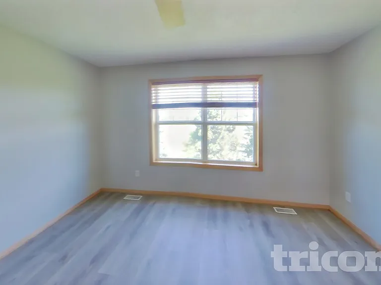 15311 Louisiana Ave — Photo 6