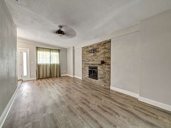 37 Ferry Rd NE Fort Walton-small-020-020-DSC00878263-666x445-72dpi_08012022