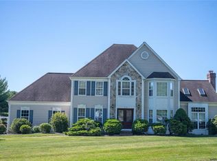 25 Freds Ct, Easton, PA