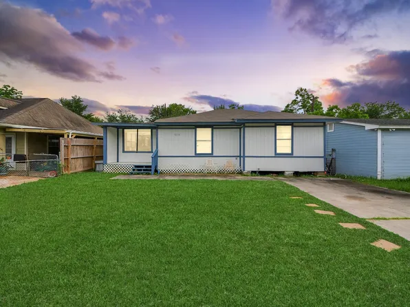 10118 Norvic St, Houston, TX 77029