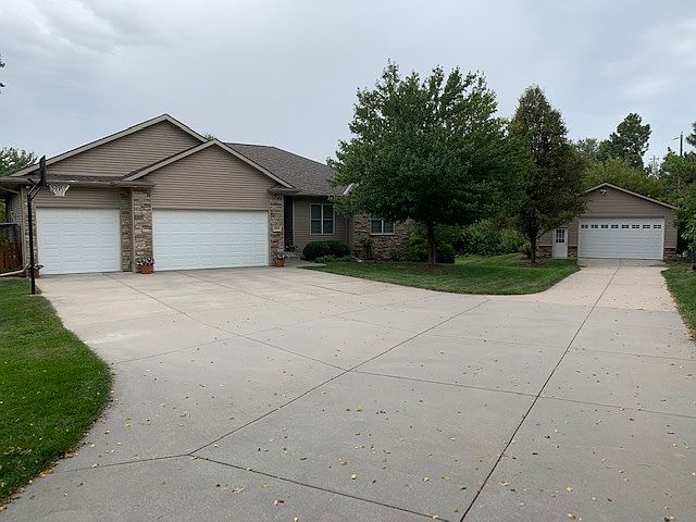 1st image of 6100 Luann Ln