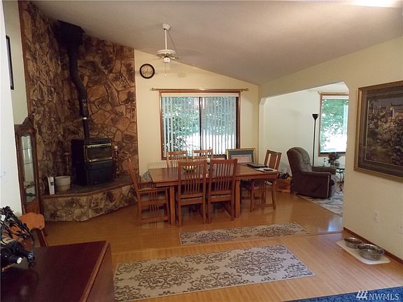 5th image of 13930 148th Ave SE