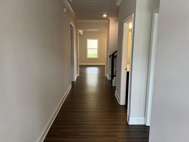1592 Dover Creek Ln — Photo 3