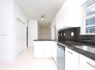 15636 SW 10th Ln, Miami, FL 33194