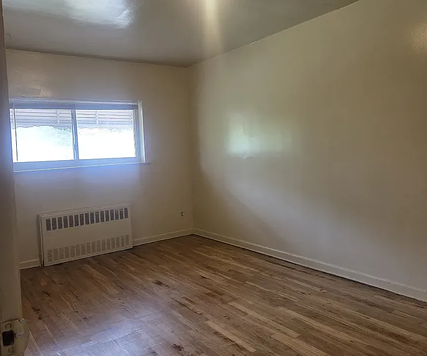 4042 Harper Ave #2
