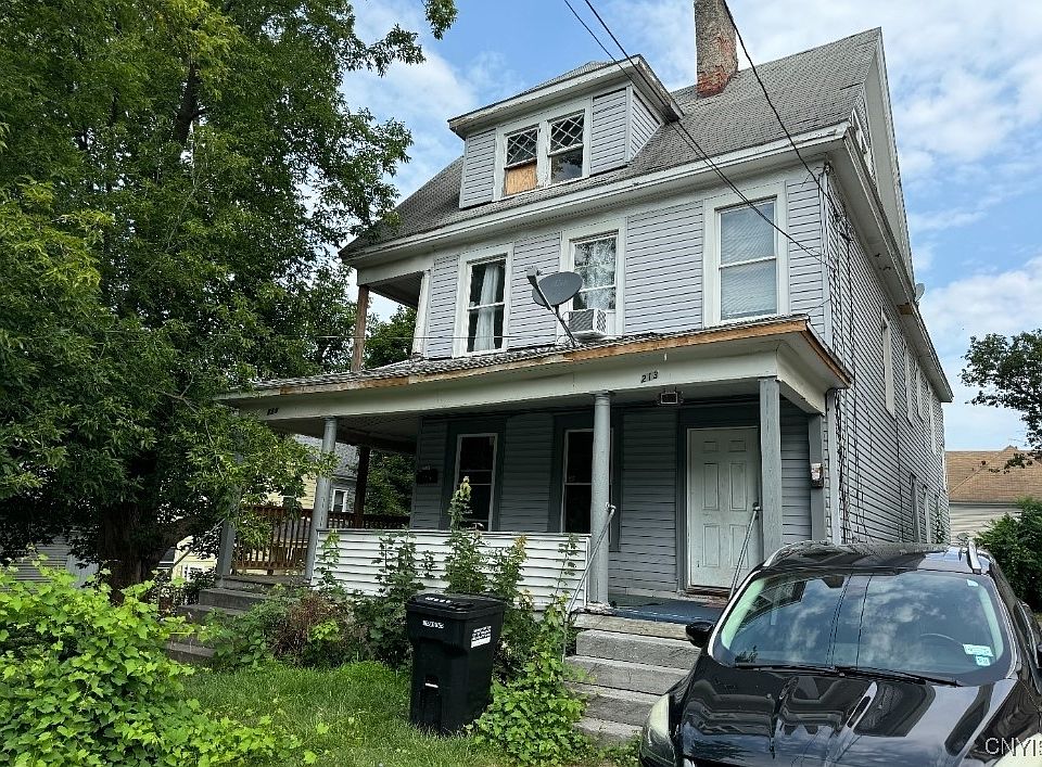1st image of 211-213 Amherst Ave