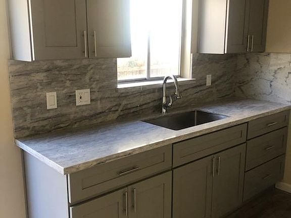 2nd image of 2861 Malabar Ave #2