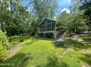 2450 Highway 17, Camden, MS 39045