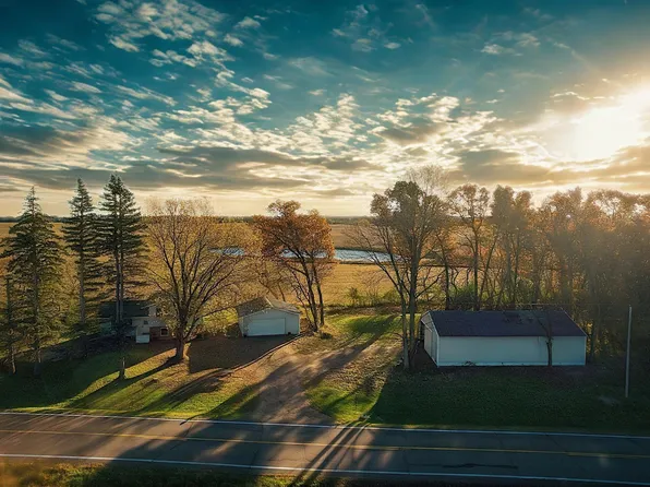 36287 Vickers Dr NE, Cambridge, MN 55008