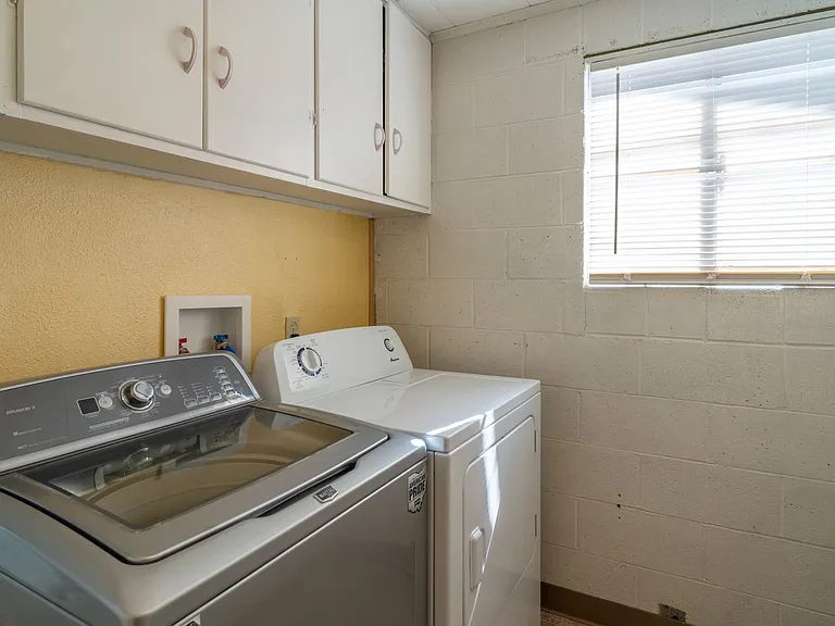 1032 W Cascade Ave — Photo 14