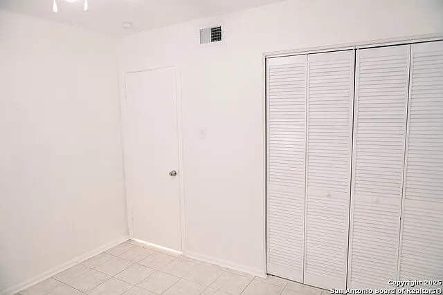 1379 Oblate Dr — Photo 10