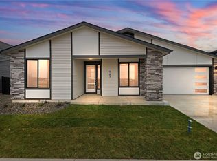 728 Blaine Street, Steilacoom, WA 98388