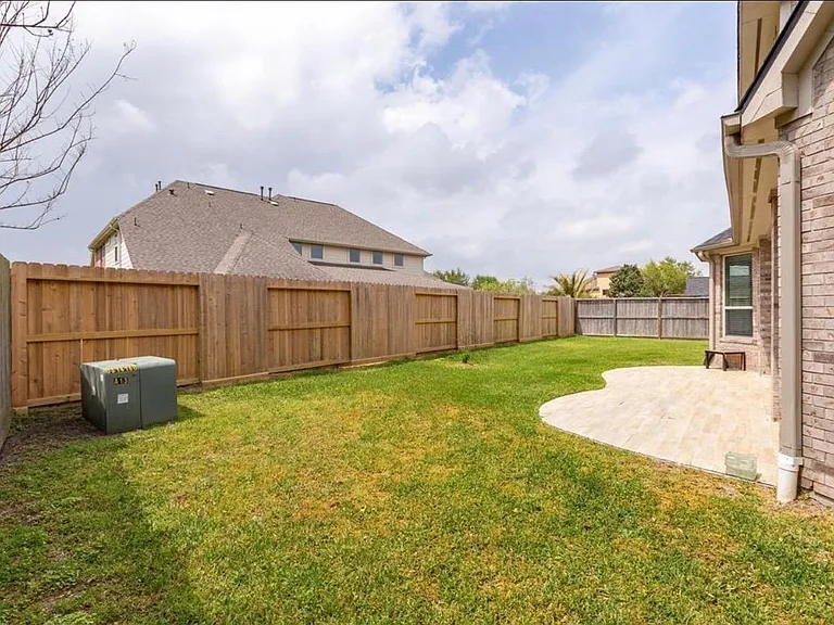 2207 Bayou Cove Ln — Photo 46