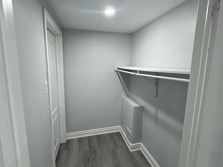 33 Bluffwood Cres — Photo 11