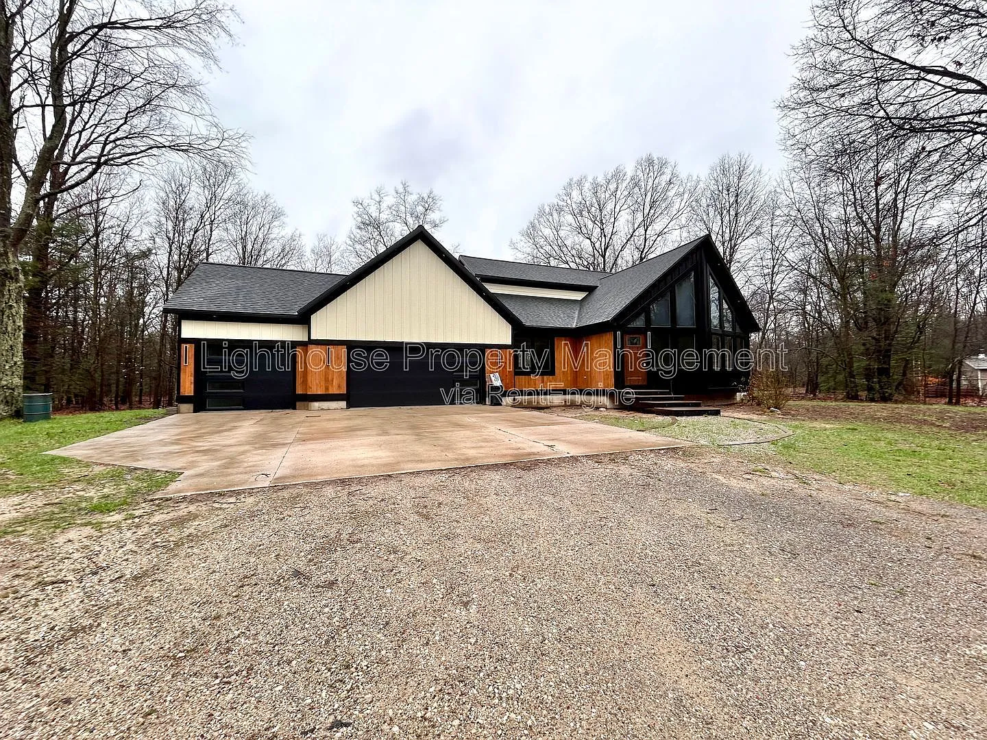 3 bed, 3.5 bath, $2,950 — Photo 2