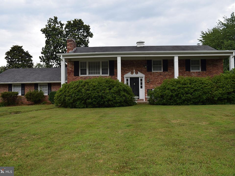 11007 Pike, Great Falls, VA 22066 Zillow