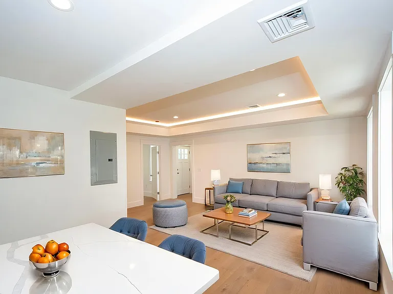 215 Gardner St #1 — Photo 10
