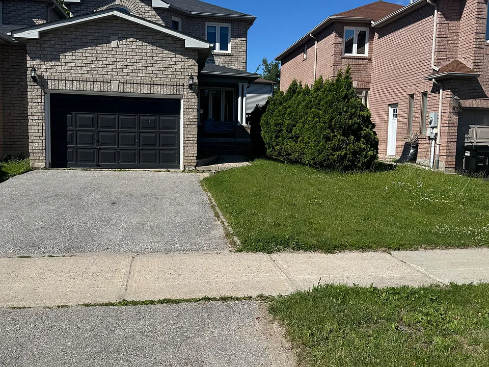 118 Athabaska Rd